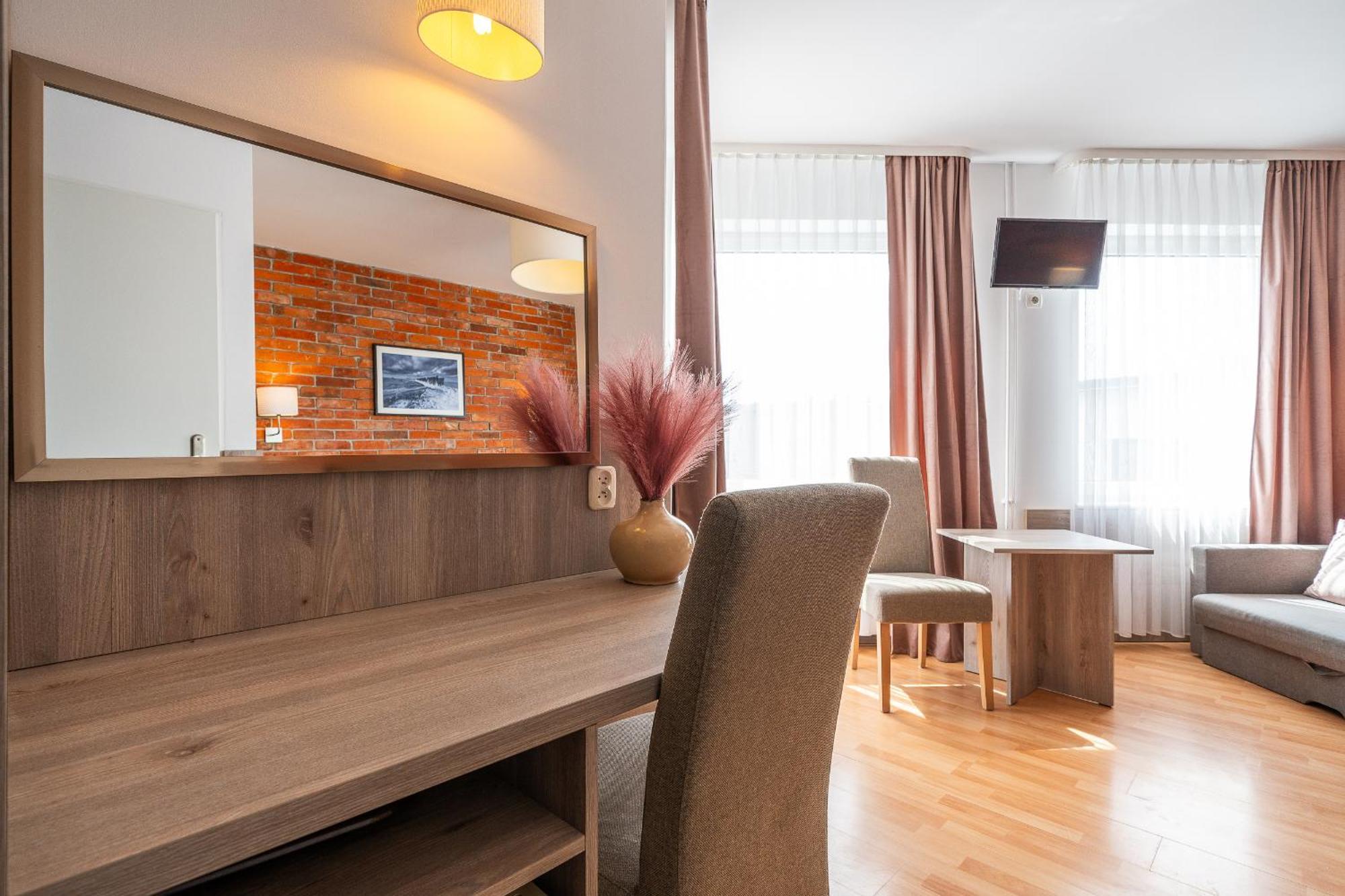 Max Apartamenty - Pokoje - Domki - Restauracja - Basen Mielno  Exterior foto