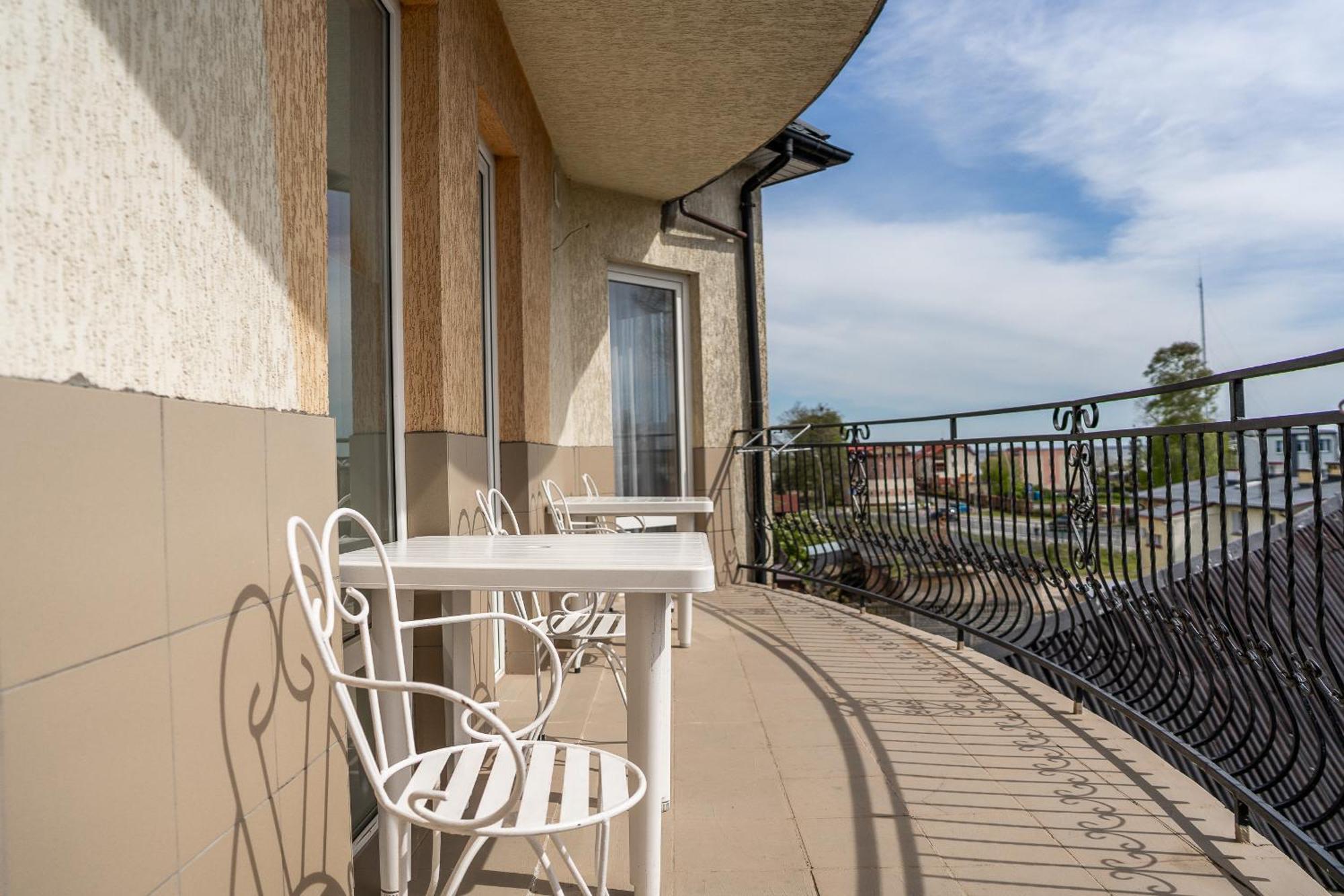 Max Apartamenty - Pokoje - Domki - Restauracja - Basen Mielno  Exterior foto